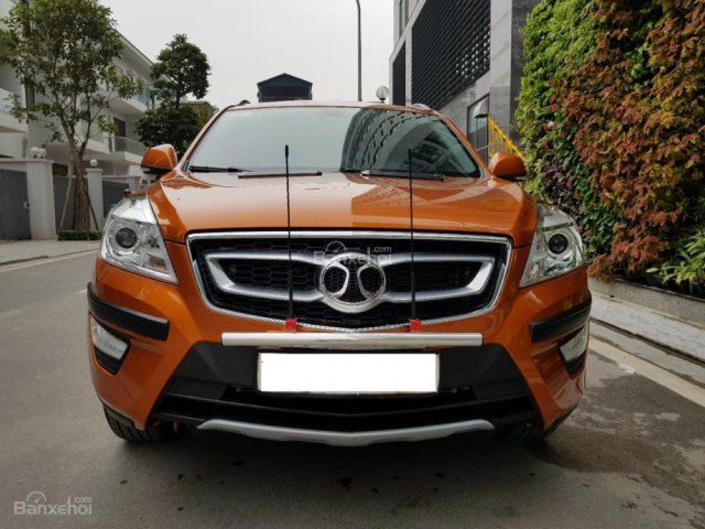 Bán BAIC X65 AT 2.0turbo năm 2016, màu vàng, nhập khẩu nguyên chiếc