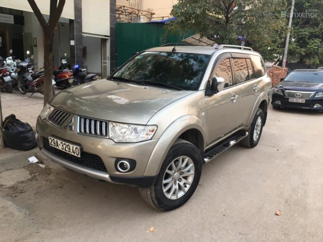 Bán ô tô Mitsubishi Pajero Sport 2011, màu vàng, xe nhập, 620 triệu