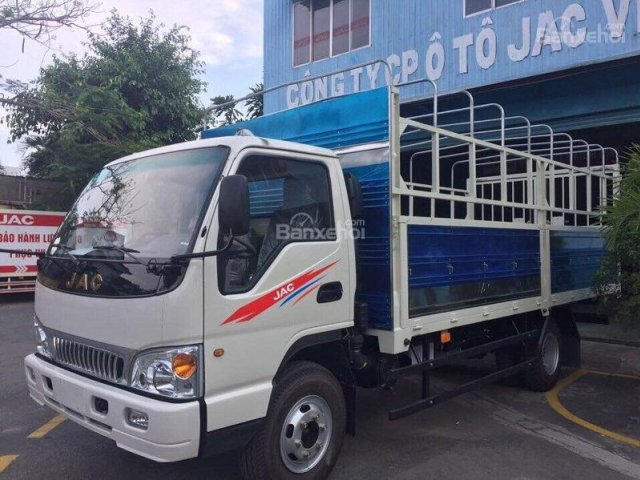 Giá xe tải JAC 2.4 tấn, động cơ công nghệ Isuzu tiêu chuẩn euro 4, đời 2018