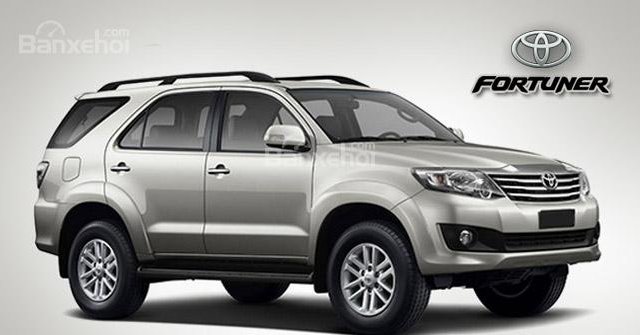 Bán xe Toyota Fortuner V năm 2015, màu bạc, giá thương lượng