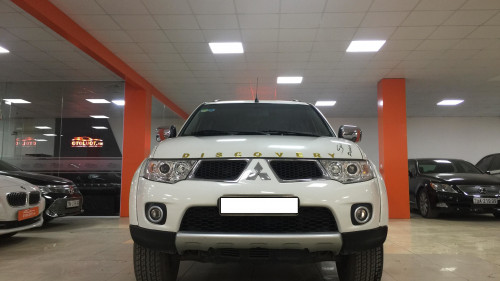 Bán Mitsubishi Pajero Sport 3.0 AT đời 2013, màu trắng  