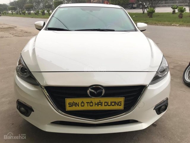 Mazda 3 sản xuất 2015, màu trắng, giá chỉ 605 triệu