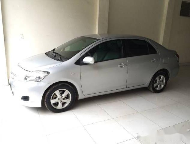 Bán Toyota Yaris 1.3 AT đời 2007, màu bạc chính chủ, giá chỉ 360 triệu