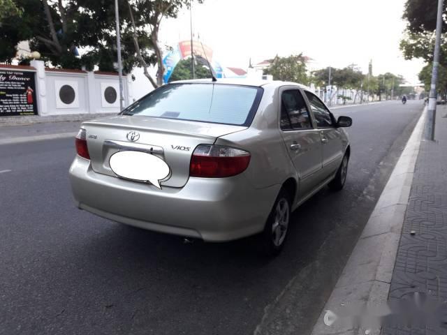 Cần bán xe Toyota Vios MT đời 2003 chính chủ, giá 229tr