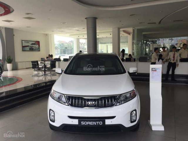 Bán xe Kia Sorento GATH sản xuất năm 2017, màu trắng, giá 799tr