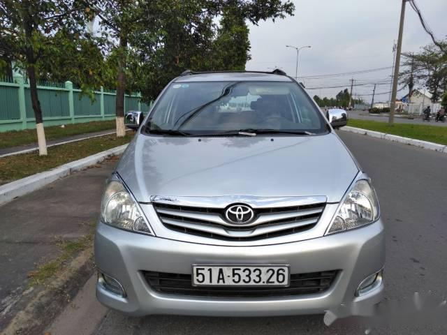 Bán Toyota Innova G đời 2009, màu bạc 