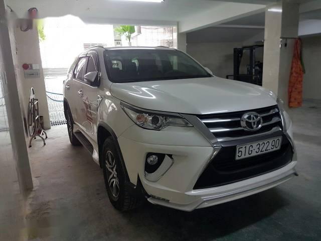 Bán Toyota Fortuner đời 2017, màu trắng