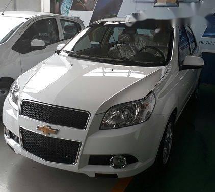 Bán xe Chevrolet Aveo năm 2017, màu trắng, 459 triệu