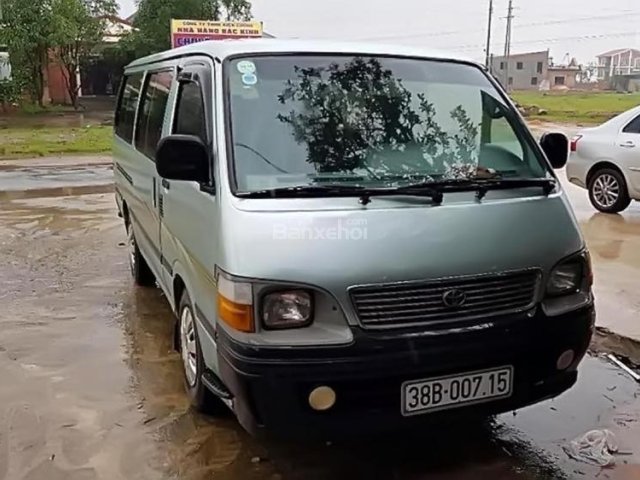 Bán Toyota Hiace đời 2001, màu xanh lam