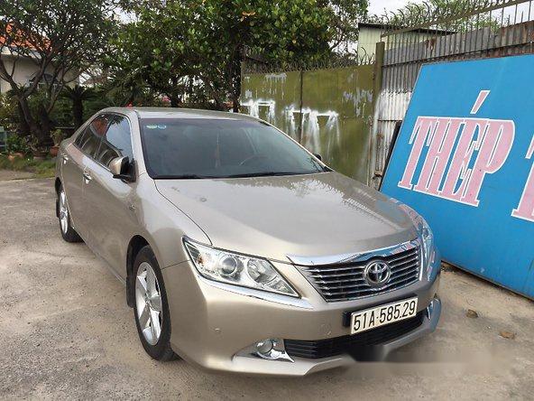 Bán xe Toyota Camry sản xuất 2013, 900tr