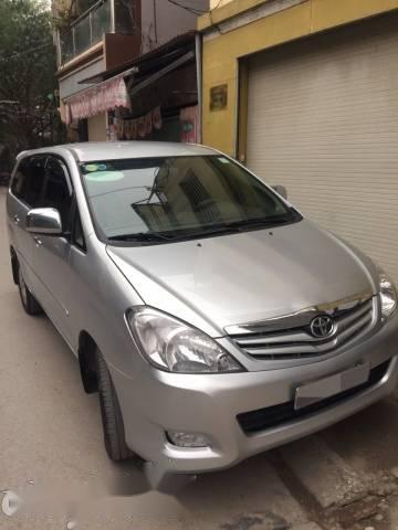 Bán ô tô Toyota Innova 2010, màu bạc xe gia đình, giá chỉ 382 triệu