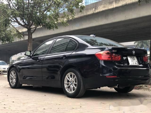 Cần bán BMW 3 Series 320i đời 2013, màu đen