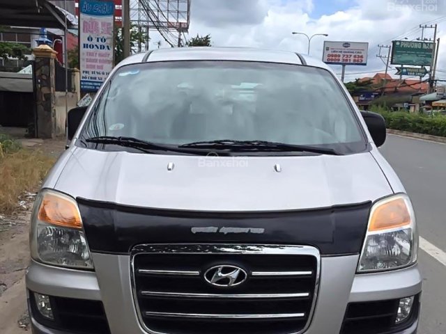 Bán Hyundai Starex đời 2006, màu bạc, nhập khẩu nguyên chiếc