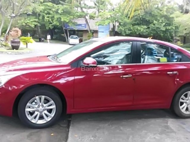 Bán xe Chevrolet Cruze sản xuất 2016, màu đỏ như mới, giá tốt