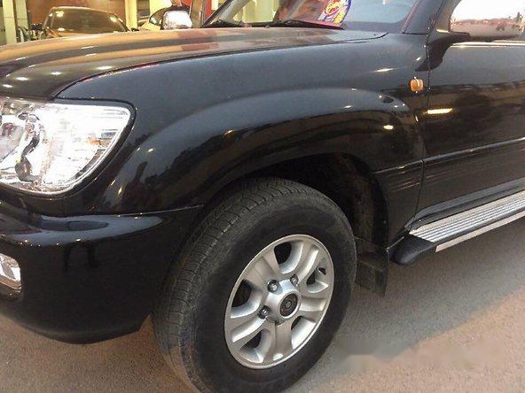 Bán xe Toyota Land Cruiser đời 2005, màu đen