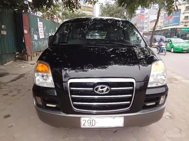 Cần bán xe Hyundai Starex đời 2005, màu đen, xe nhập