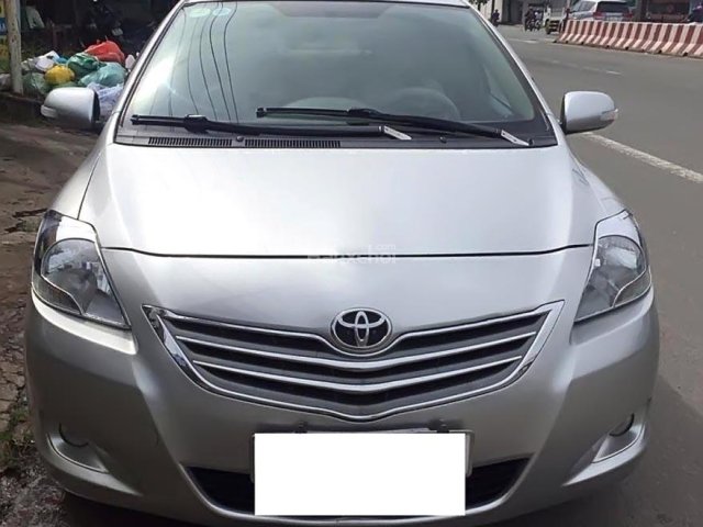 Bán Toyota Vios 1.5G đời 2011, màu bạc, đi 42.000km