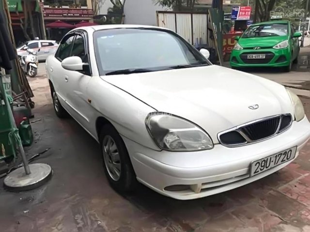 Bán xe Daewoo Nubira II 1.6 đời 2004, màu trắng  