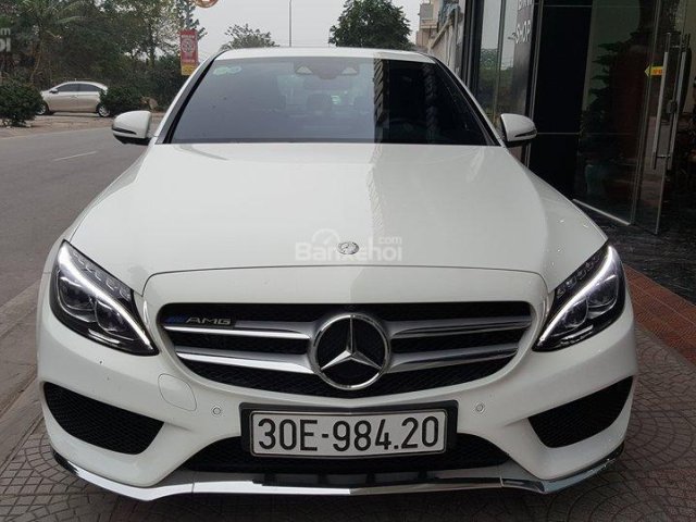 Bán C300 2016 trắng, đi 16000km