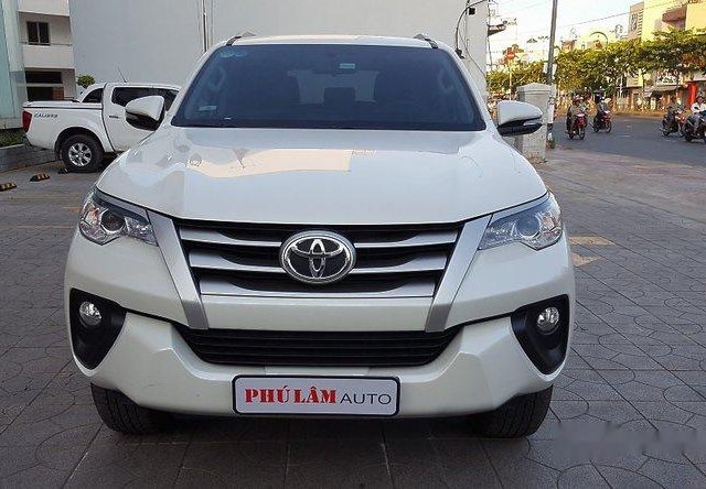 Bán ô tô Toyota Fortuner đời 2017, màu trắng