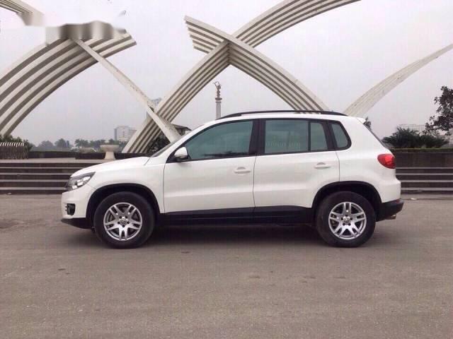 Bán Volkswagen Tiguan đời 2012, màu trắng, nhập khẩu nguyên chiếc, giá chỉ 780 triệu