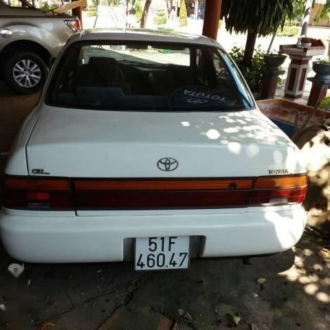 Cần bán Toyota Corolla năm 1997, màu trắng