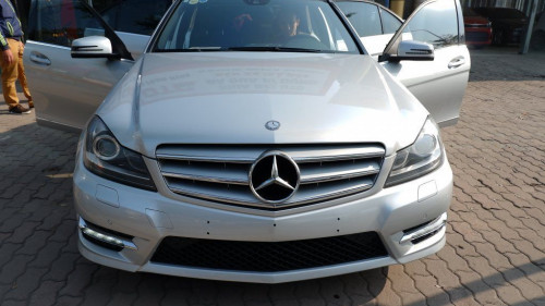 Bán Mercedes 3.0 V6 AT đời 2012, màu bạc, xe nhập