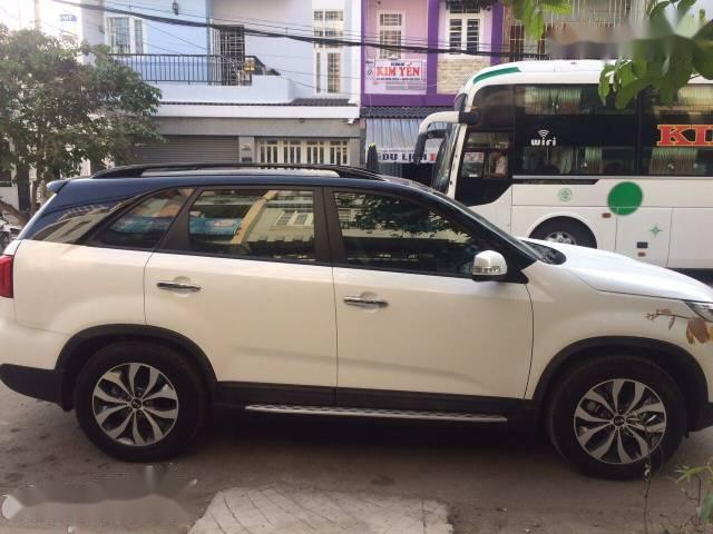 Bán Kia Sorento năm 2016, hai màu chính chủ, giá 845tr