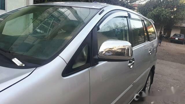 Bán xe Toyota Innova G năm 2010, màu bạc, 398 triệu