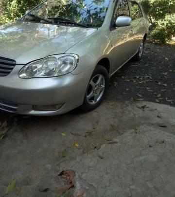 Cần bán xe Toyota Corolla Altis đời 2004, 250 triệu