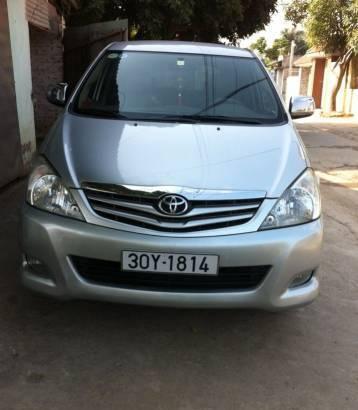 Chính chủ bán Toyota Innova năm 2010, màu bạc