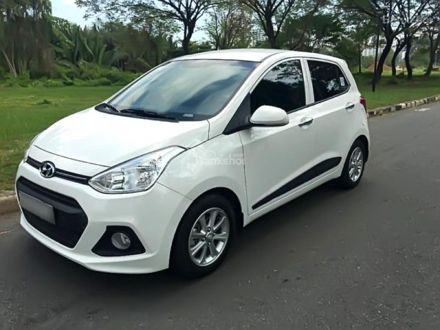 Bán Hyundai Grand i10 đời 2016, màu trắng, nhập khẩu