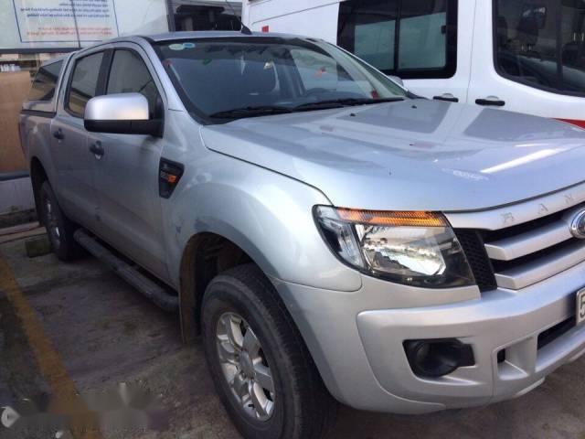 Cần bán xe Ford Ranger MT năm 2013, màu bạc 