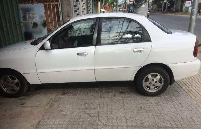 Bán Daewoo Lanos năm 2001, màu trắng