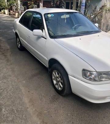 Bán xe Toyota Corolla đời 2001, màu trắng