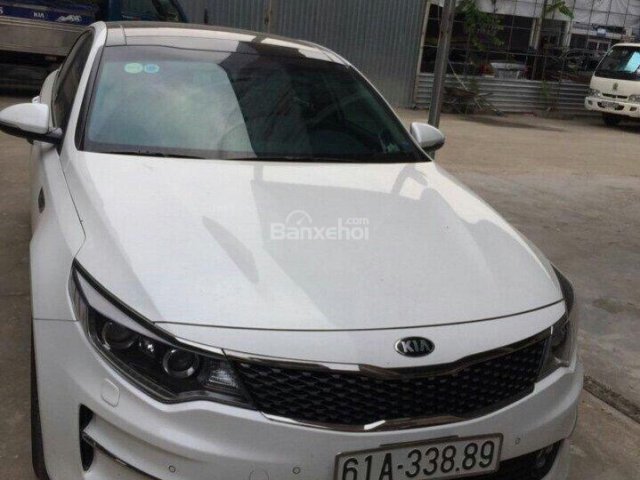 Bán Kia Optima 2.0ATH, màu trắng, số tự động, sản xuất 2016, mới 95%