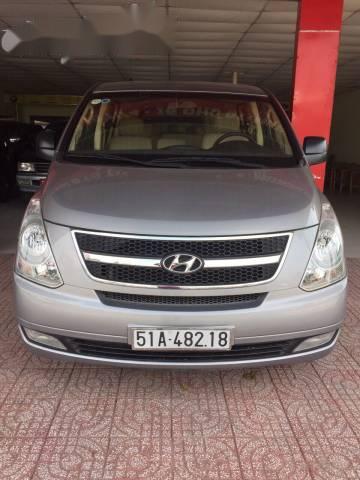 Bán Hyundai Starex sản xuất 2012, màu bạc, xe nhập số sàn, giá 545tr