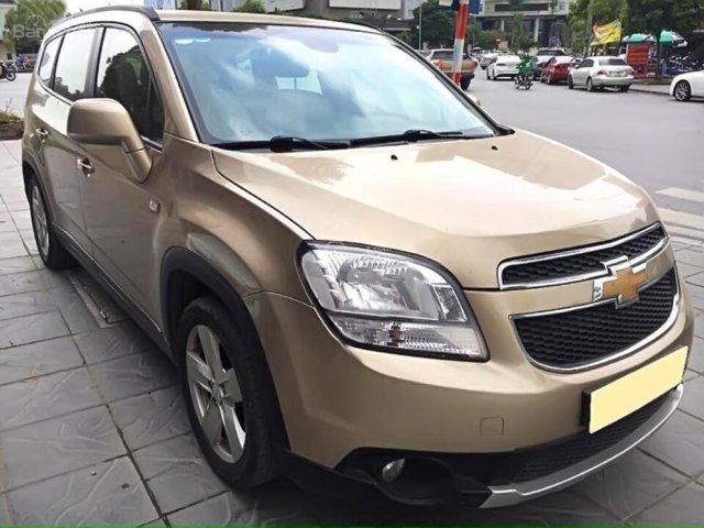 Cần bán lại xe Chevrolet Orlando LT đời 2017, màu vàng, giá tốt