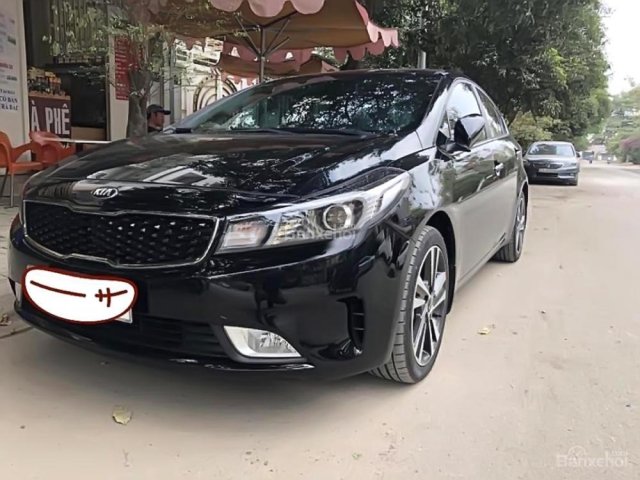 Bán Kia Cerato Signature 1.6 AT đời 2017, màu đen, giá 630tr