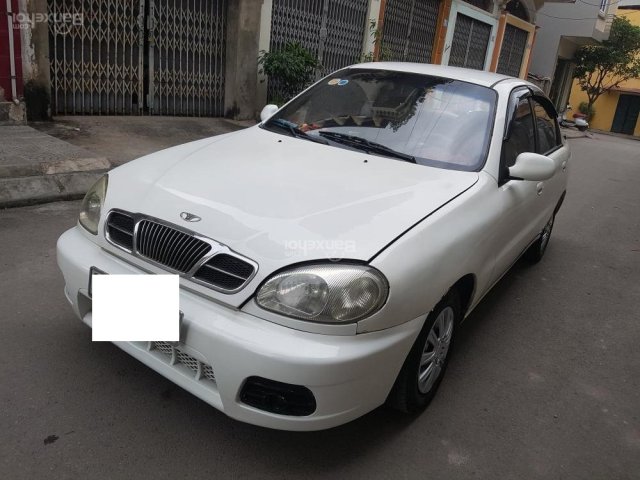 Cần bán xe Daewoo Lanos đời 2003, màu trắng