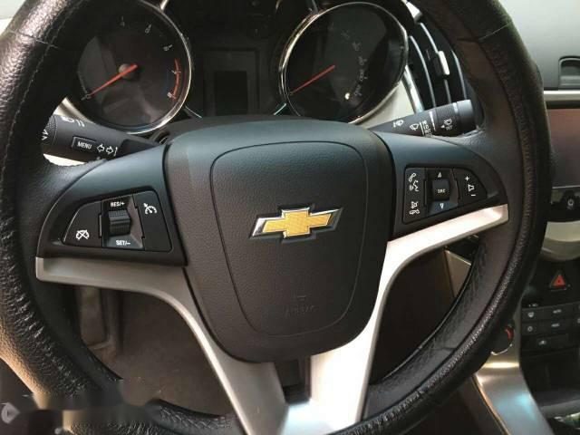 Cần bán Chevrolet Cruze AT sản xuất 2016, còn mới