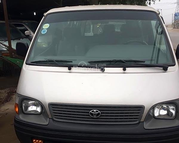 Cần bán gấp Toyota Hiace đời 2005, màu hồng phấn  