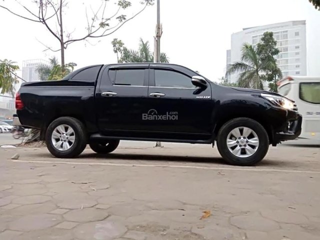 Bán xe Toyota Hilux G đời 2016, màu đen, nhập khẩu  