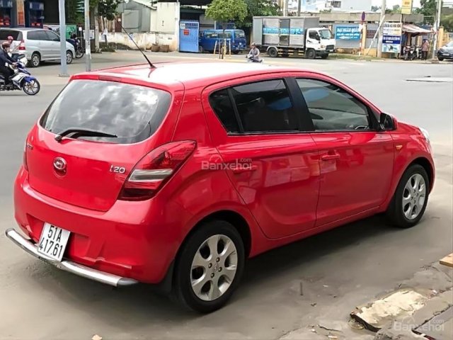 Cần bán gấp Hyundai i20 đời 2013, màu đỏ, xe nhập còn mới