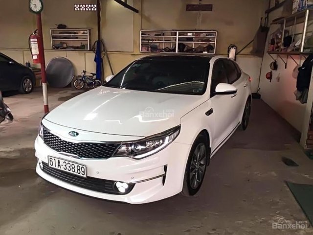 Bán xe Kia Optima ATH đời 2016, màu trắng, xe nhập  