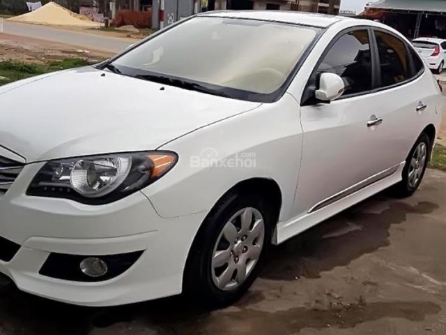 Bán Hyundai Elantra 1.6 MT đời 2011, màu trắng 