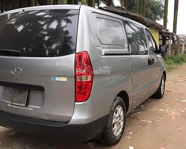 Bán ô tô Hyundai Grand Starex Van 2.4 MT sản xuất 2013, màu bạc, nhập khẩu chính chủ