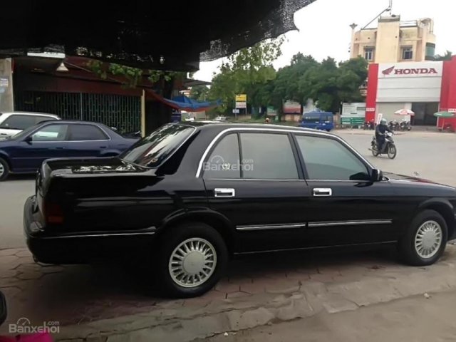 Cần bán Toyota Crown đời 1994, màu đen, xe nhập, giá tốt