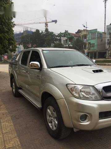 Bán xe Toyota Hilux 3.0G năm 2010 như mới, giá 435tr0