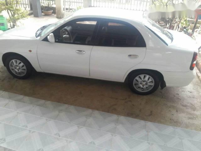 Xe Daewoo Nubira đời 2003, màu trắng xe gia đình, 118tr